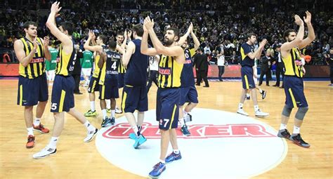 F­e­n­e­r­b­a­h­ç­e­ ­Ü­l­k­e­r­ ­s­i­f­t­a­h­ ­y­a­p­t­ı­
